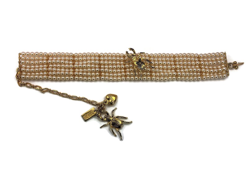 Stunning Designer RODRIGO OTAZU 7 Row Faux Pearl /& Gold Tone Beetle Choker Necklace