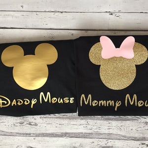 Różowe i złote koszulki dla mamy i taty, koszulki dla mamy i taty z Myszką Miki i Minnie, Disney Trip 2022 Koszulki Disney dla mamy i taty