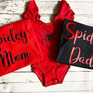 SPIDERMAN Mamá y Papá Camisas Spidey Mamá Spidey Papá Camisetas superhéroe héroe spidergirl araña mujer gwen stacy vengadores Cumpleaños Disney Viaje