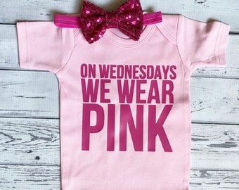 on wednesdays we wear pink moletom com capuz