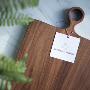 The Wide Farmhouse Walnut Wood Cutting Board with Handle NO GLUE / ORGANIC Finish/ Serving Board / Wood Cutting Board image 2