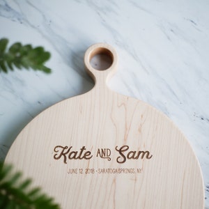 Personalized Round Wood Cutting Board, Maple Cutting Board, Custom Engraved Wedding Gift, Anniversary Gift, No Glue with Organic Finish