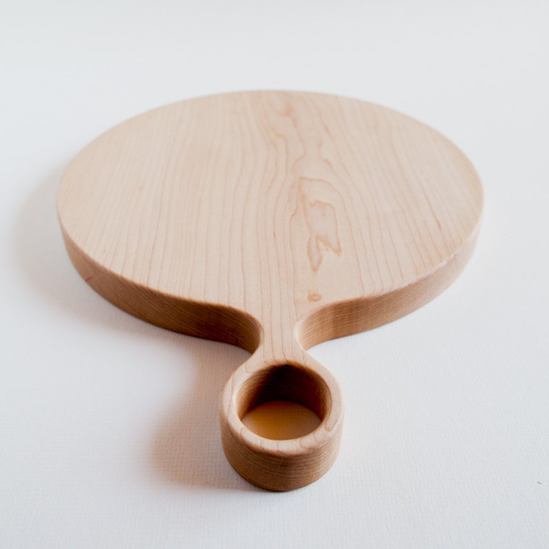 Large Round Maple Wood Cutting Board with Handle, Round Cutting Board, Round Serving Board, Wood Serving Board image 2