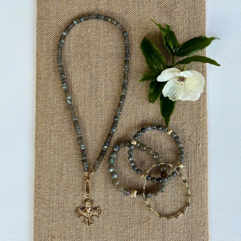 Gemstone Necklace with Carabiner Clasp Gemstone Beaded Charm Necklace Turquoise Bead Necklace Moonstone Onyx Tigers Eye Labradorite Necklace immagine 4