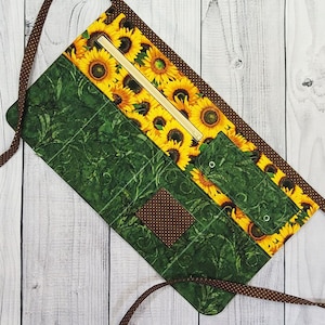 Custom 7 pocket Craft and Vendor Aprons for Craft Shows or Fairs and Retail Shows