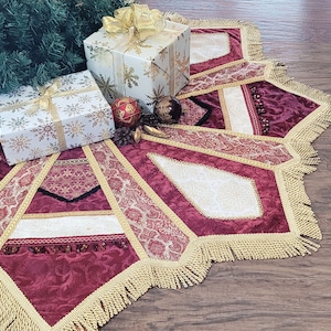 Royal Palace 52&quot; Velvet Quilted Christmas Tree Skirt