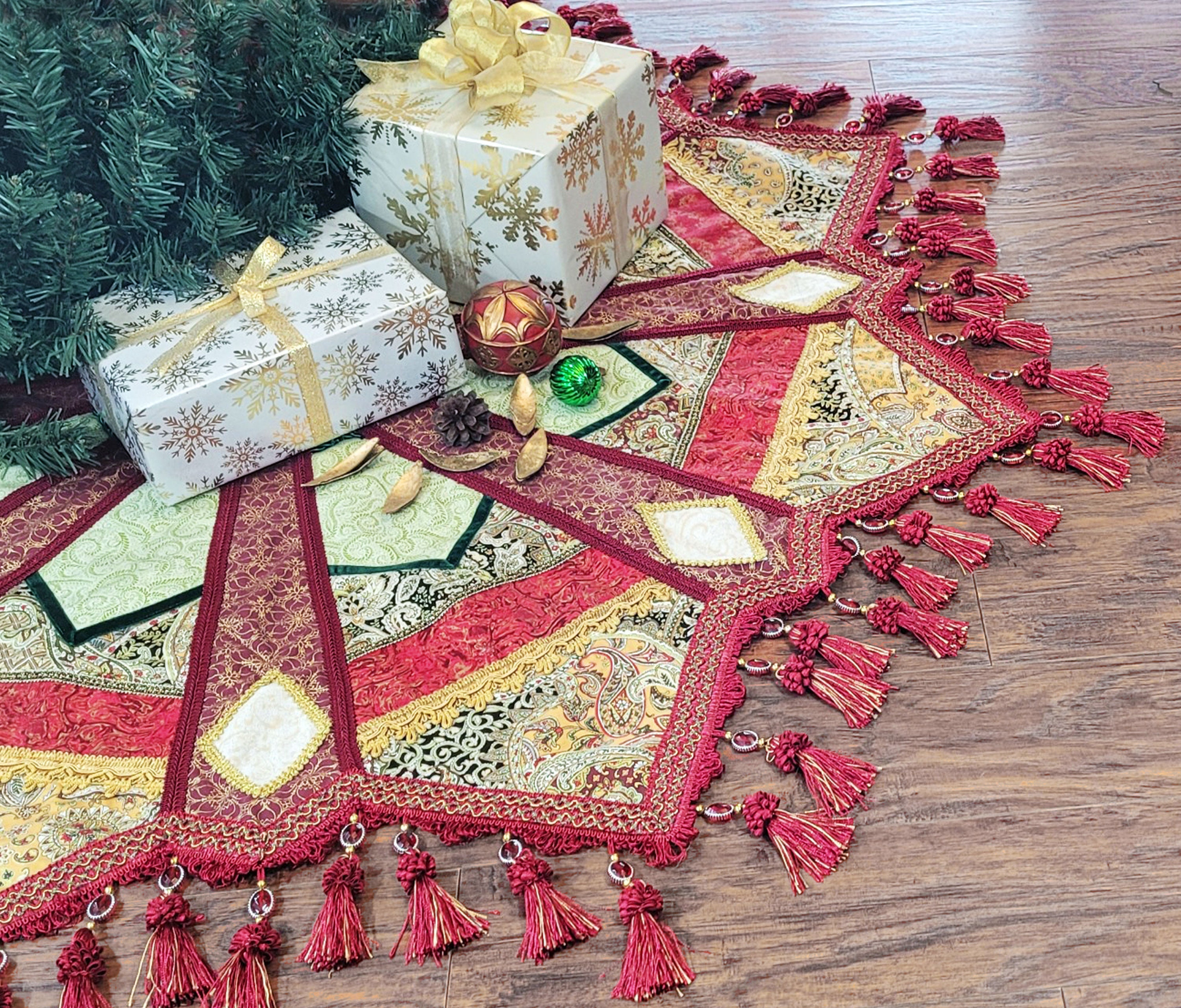 Vetur VB - Gonna per Albero di Natale in Velluto Rosso - Golino Home Design