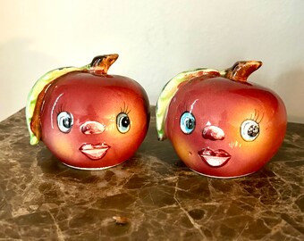 Vintage ANTHROPOMORPHIC salt and pepper shaker set, Made in Japan apple face shakers, mid century kitchen decor
