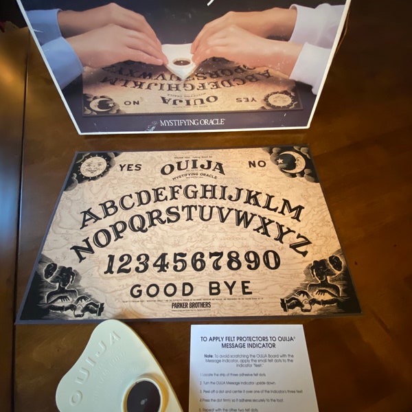 Vintage Ouija board game,  1992 Parker brothers board game in original box, Halloween party game, Seance