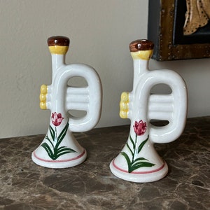 Vintage ceramic/porcelain Trumpet Salt and Peppers shakers, collectible made in Japan with original cork stoppers