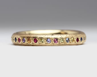 Rainbow Eternity Ring - Multi Coloured Sapphire and Gold Ring Cast in Beach Sand - Alternative Wedding Band - Gift for Them