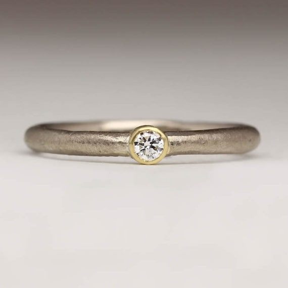 18ct White Gold 0.33ct 3 Stone Diamond Ring