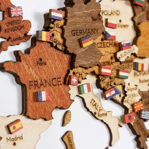 Houten wereldvlaggen (346 stuks) plakbaar - landen, staten - punaises locatiemarkeringen punaises - voor houten kaarten, kraskaarten