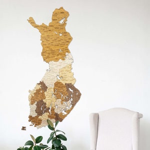 Finnische Landkarte aus Holz – große mehrfarbige 3D Wanddekoration für Ihr Zimmer, Flur, Büro, Wohnzimmer oder Cottage