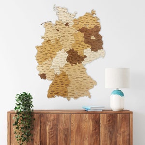 Deutschland-Holzkarte – geografische, sehr detaillierte, gravierte Städte, Straßen, Grenzen, große mehrfarbige Wanddekorationskunst für Zimmer, Zuhause, Büro