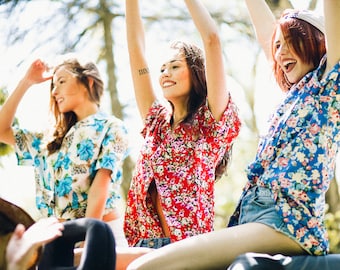Hawaiian shirt set of 3  unisex Shirt Red White Blue floral Hawaiian shirt  Flower print Hawaiian shirts in a gift box