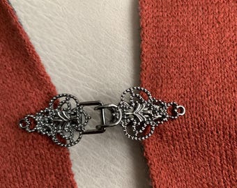 Dress clip Cardigan Clip Beautiful Clip for Clothing, Dress, Sweaters Black Vintage style clip Cardigan brooch