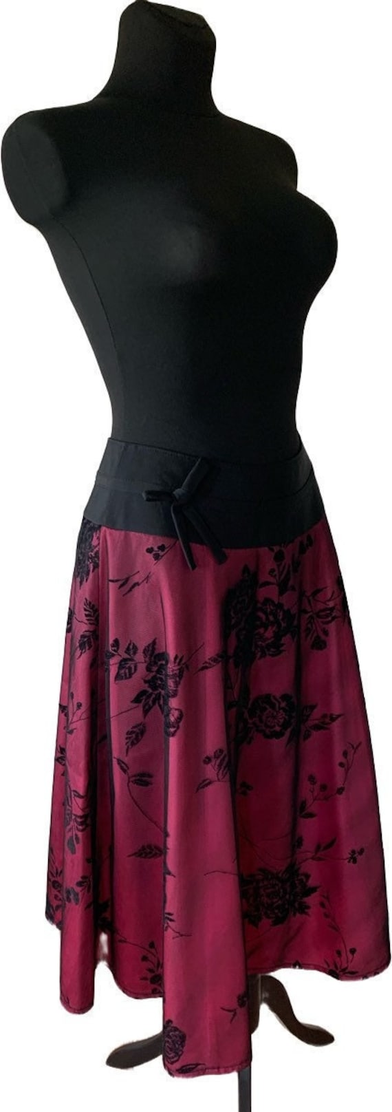 Old Hollywood 1940s Pink and black Floral half ci… - image 3