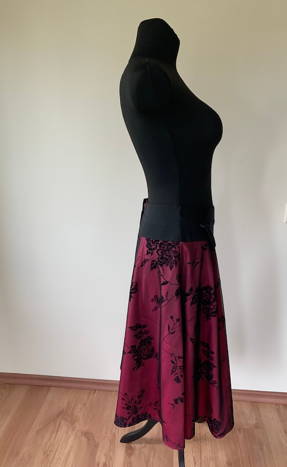 Old Hollywood 1940s Pink and black Floral half ci… - image 6