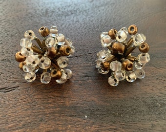 Vintage 1950s Domed Cluster Earrings Classic Clip on earrings Brown color cluster clips Large light clip on earrings