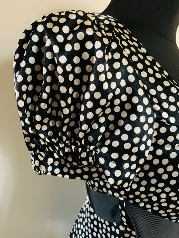 Vintage White & Black Polka Dot blouse Top with R… - image 5