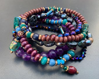 Purple & Blue Bracelet Set of 6 – Amethyst, Freshwater Pearl and Beaded Stretch Bracelets – Dainty yet Bold Stacking Jewelry