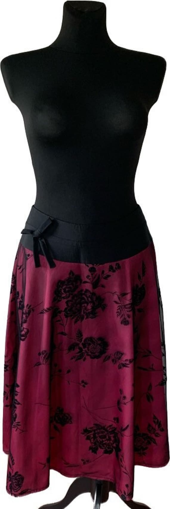 Old Hollywood 1940s Pink and black Floral half ci… - image 1