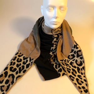 Large Luxurious Leopard shawl/wrap Double-sided Leopard-print scarf Brown, Black and Beige Stylish Scarf