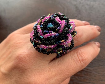 Large Beaded Floral ring Black & Pink Chunky cocktail ring Sparkly Multicolored ring Statement handcrafted ring