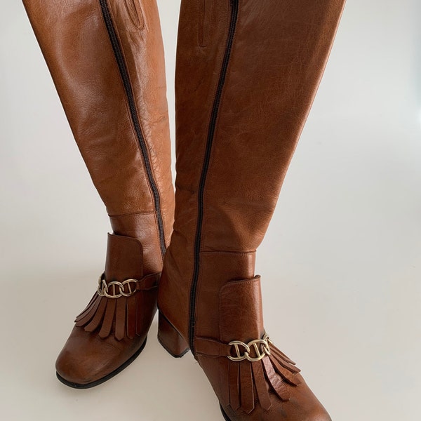 Vintage Women Brown leather fringe boots Genuine leather tassel booties Terracotta boots with Chain Link Made in Spain KMB Square toe boots