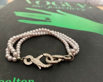Vintage Lilac Three Row Pearl Bracelet with Silver Tone Rhinestone Clasp Triple Strand Faux Small  Pearl Bracelet Wedding bracelet