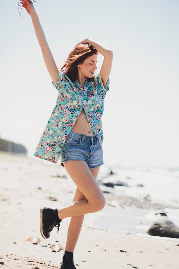 Set Hawaiano Donna 3 Pezzi: Camicia Floreale A Maniche Corte, Pantaloncini Coordinati E Occhiali Da Sole - Abbigliamento Estivo Per Spiaggia E Vacanze - 4
