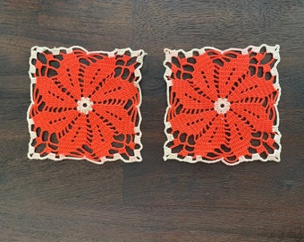 Small crochet doily set Lace crochet doily Red crochet doily set of 2 table centerpiece Cotton doily 2 Square crochet napkin