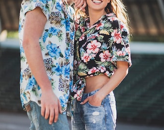 Hawaiian shirt set of 2 Men's  Women's Shirt White and Black floral Hawaiian shirt Large  Flower print Hawaiian shirts in a gift box
