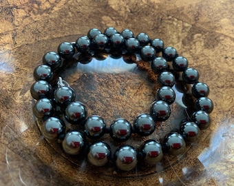 Natural Hematite Stone Round Beads Necklace (8mm) – Minimalist Black Jewelry