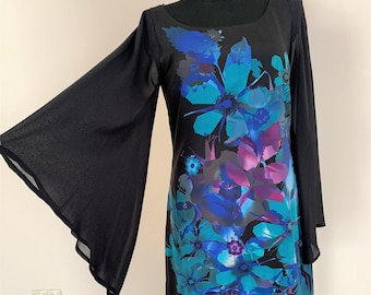 Vintage Oasis tunic/dress Black floral tunic Evening ornate tunic Flare sleeves tunic with flowers Bell Sleeves tunic