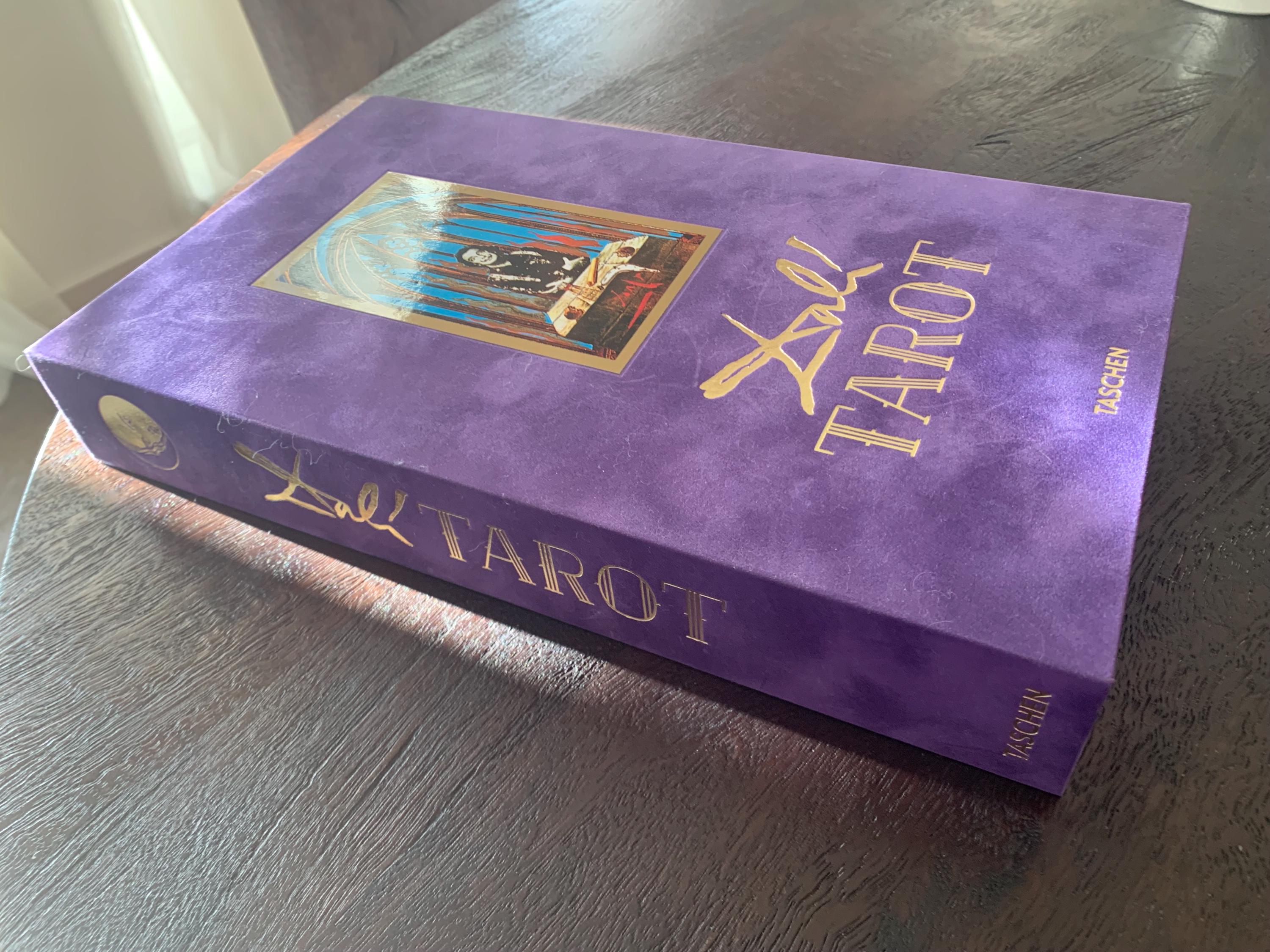 Original Rare Salvador Dalí Tarot – Universal Dalí Gold Edition