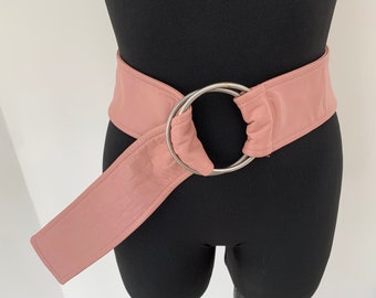 Ampia cintura regolabile Vintage Belt con fibbia Chunky in metallo Oversize Cintura rosa Cintura grande in vita