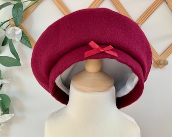 Vintage Kathy Jeanne Red 100% Wool Hat‎ With Bow  Made In The USA Kathy Jeanne Taupe & Red Flower Wool Cloche Hat – Unique Vintage main image 4