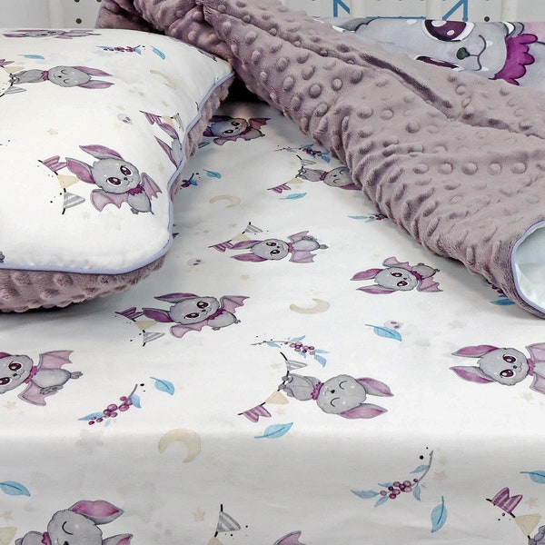 White Baby Bats Baby Sheet, Cotton Fitted/Flat/Top Sheet, Cute Vampire Bats Baby Bed Sheet, Organic cotton Kids Bedding | Nuva