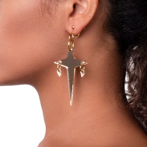 Gold mirror acrylic star earrings