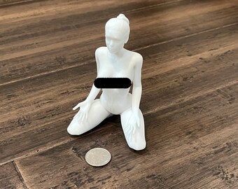 Nadu Slave Pose Resin Figurine Kajira