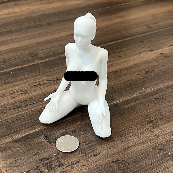 Nadu Slave Pose Resin Figurine Kajira