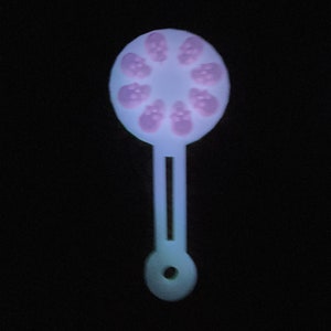 Skull Smacker - Some colors GLOW