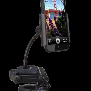 IN YOUR FACE tripod mount for smartphones image 3