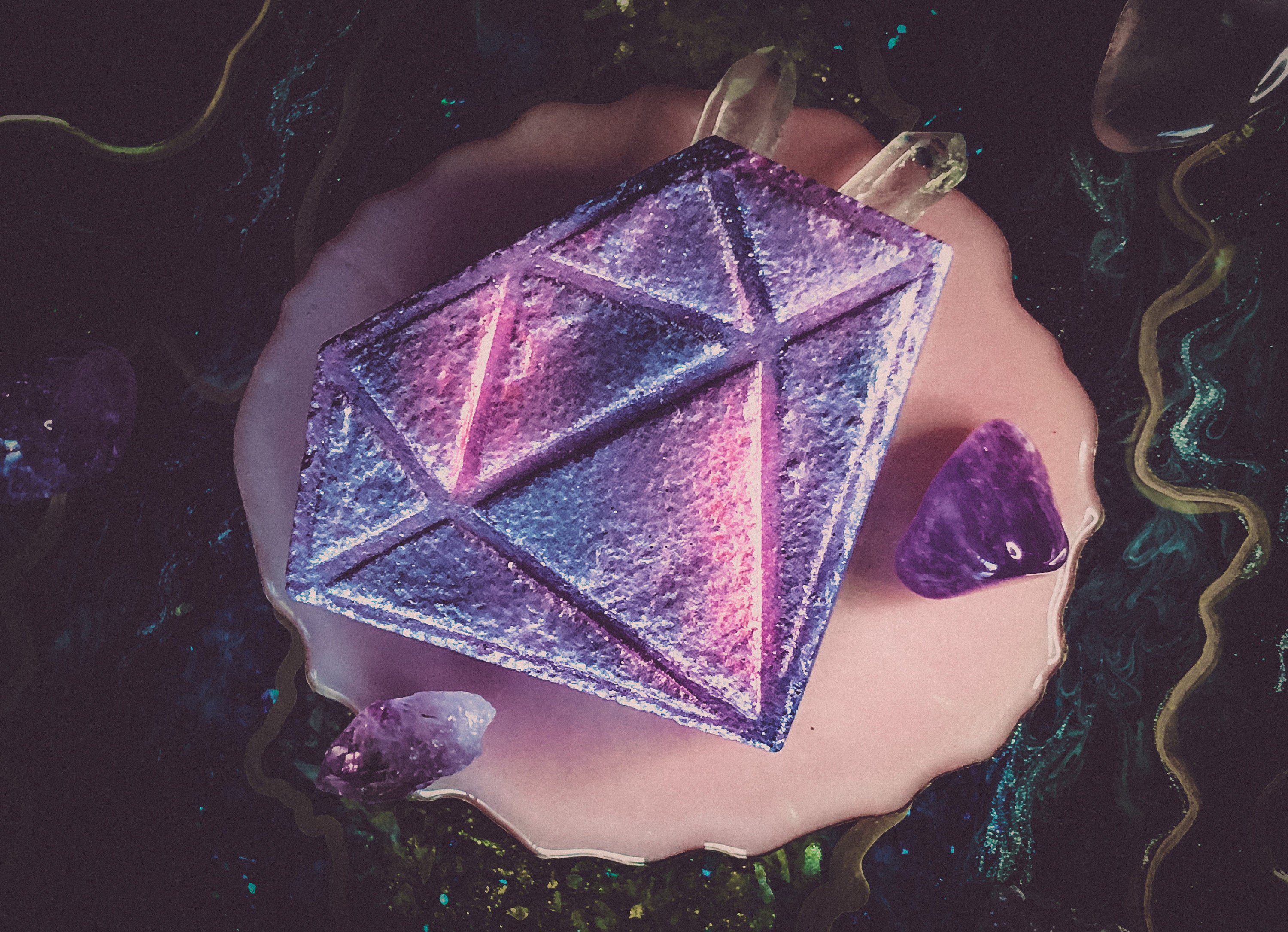 Opal Aura Diamond Bath Bomb