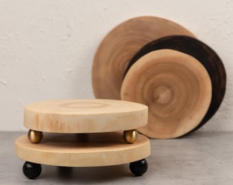 Dekoratives Holztablett mit Messing, 20 cm I Parfüm-Runddisplay I Mini-Tortenständer I Moderne Couchtischplatte