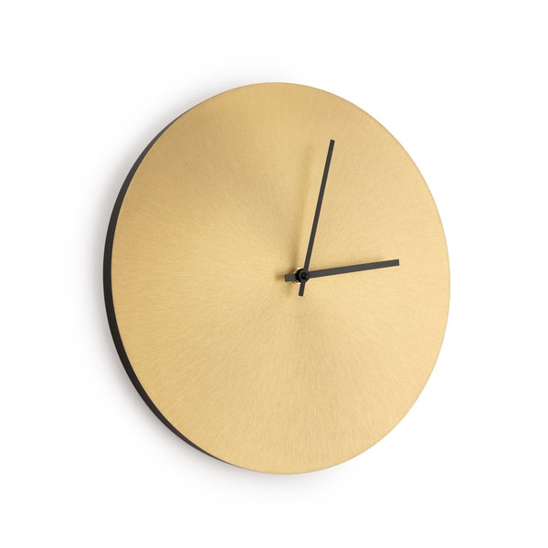 Brass wall clock I Unique brass brushing finish I Diameter 32 cm/12.6 in I Luxury gold clock