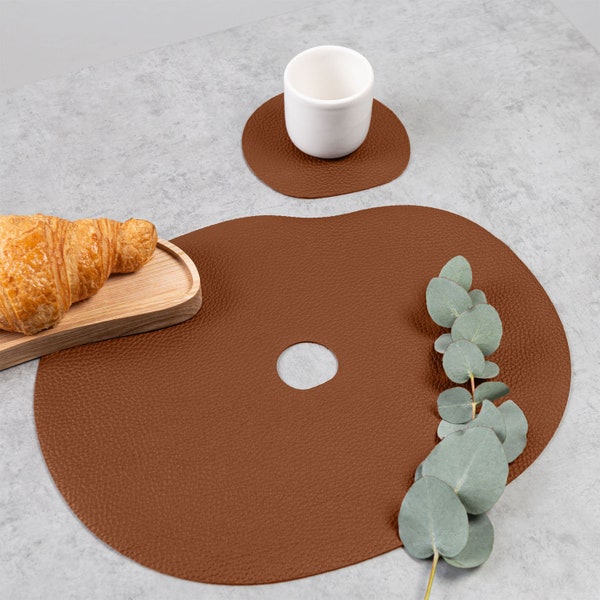 Brown leather placemat and coaster I  Real leather table mats I Modern pebble shaped placemats I Irregular shape design