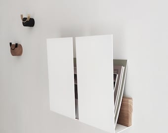 White wall magazine rack I More colours I Metal and oak wood I For home office papers or tablet storage.